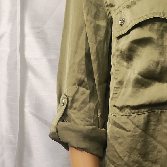 DKNY Sage Green Casual Shirt‎ - Picture 3 of 11